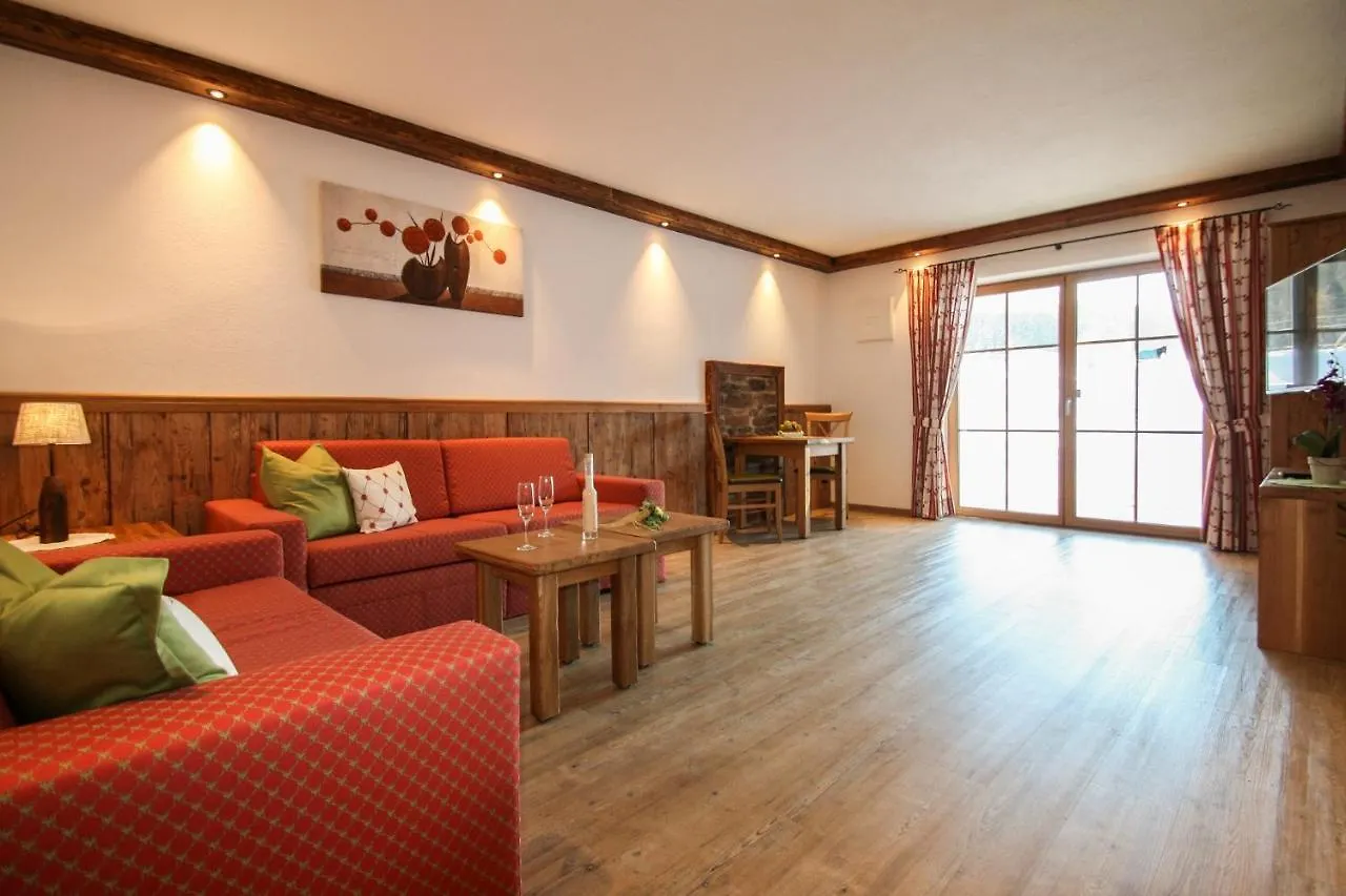 Villa Riederhof Inkl. Chiemgaukarte à Ruhpolding Séjour à la ferme